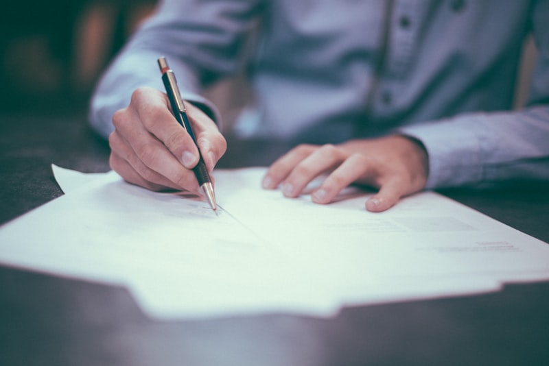 10 Side Hustles That Actually Pay Well (From People Who Do Them)